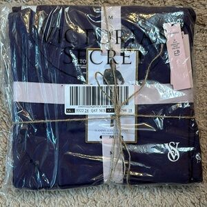 Victoria Secret Flannel Long Tee-jama set